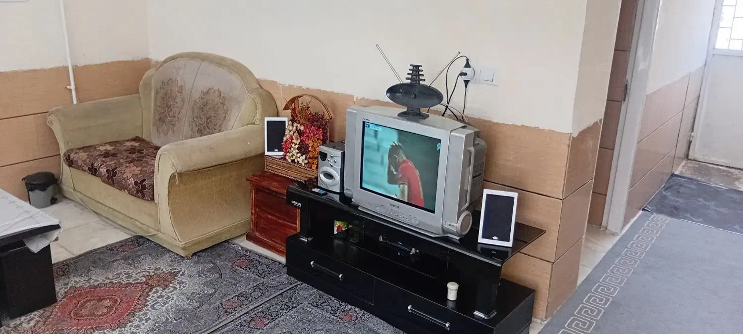 منزل مبله یک خوابه|اجارهٔ کوتاه‌مدت آپارتمان و سوئیت|شیراز, کوشک میدان|دیوار