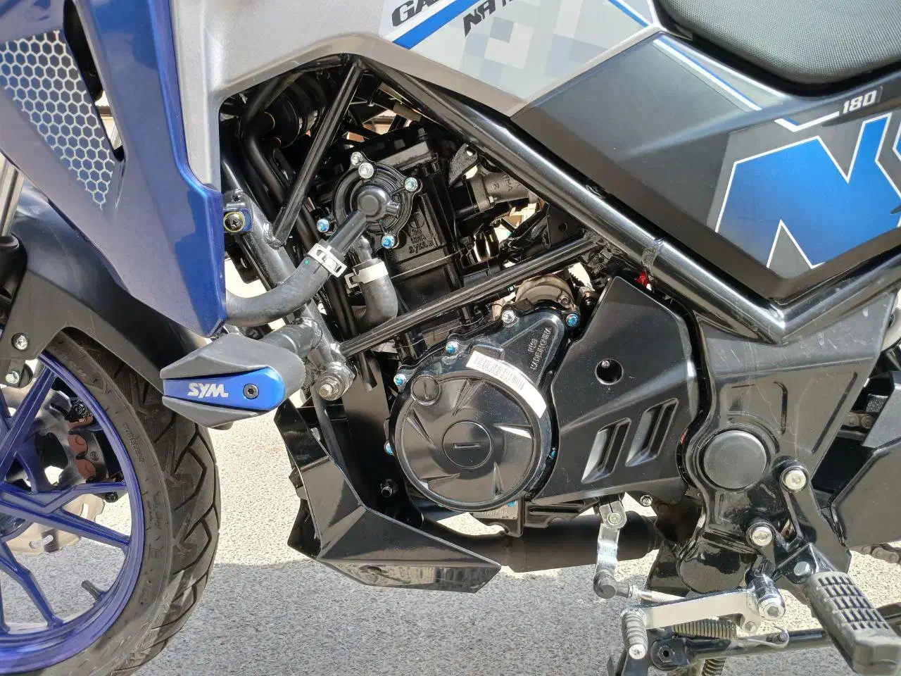 na 180 در حد 750 تا کار|موتورسیکلت|اندیشه, اندیشه فاز ۴|دیوار