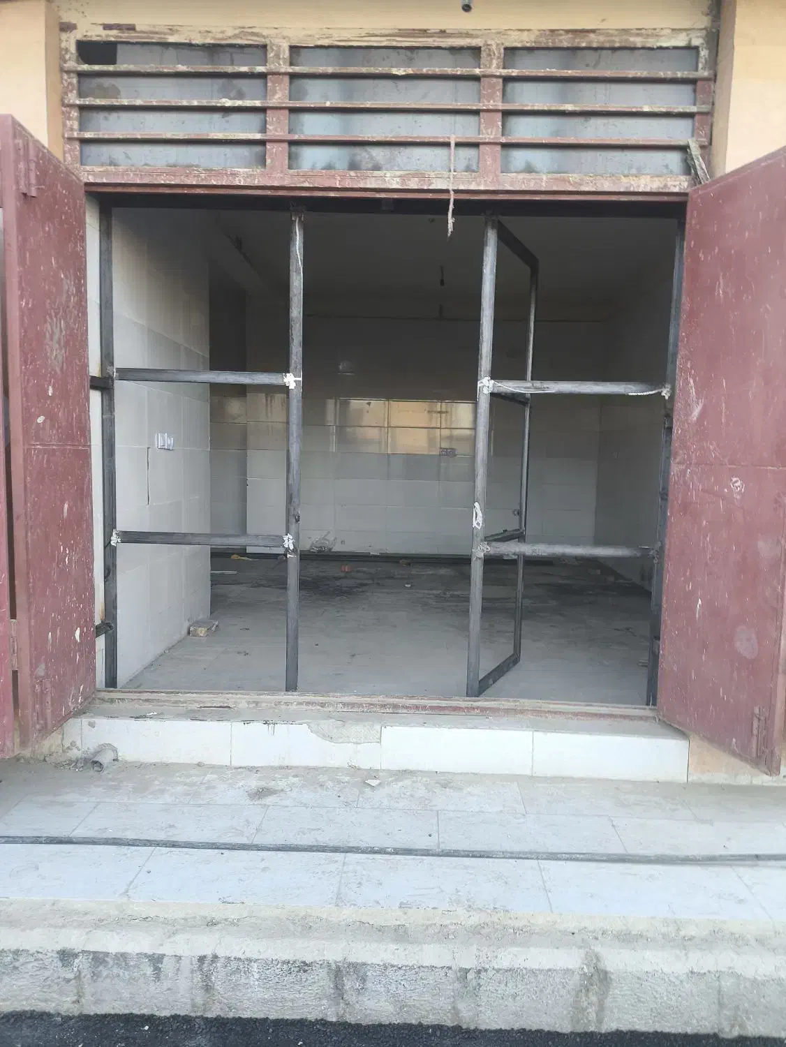 جوشکارسیار سراوان (نصب نورگیرودرب ویلای و شیشه ای)|خدمات پیشه و مهارت|سراوان, |دیوار