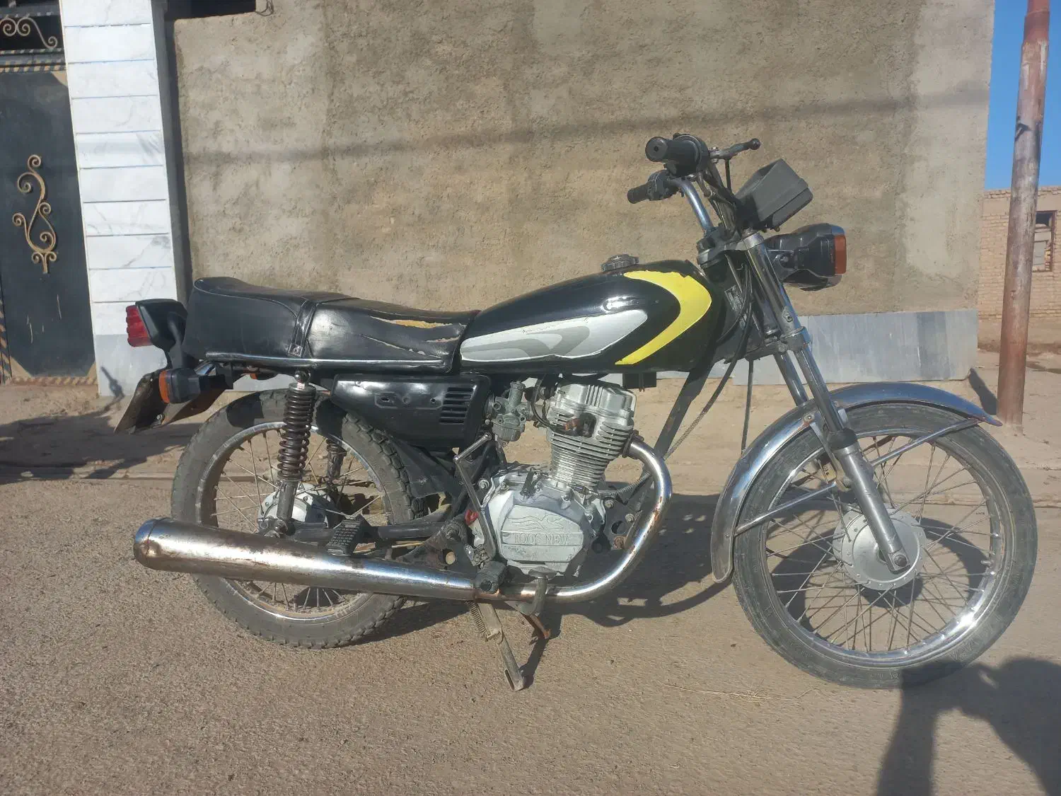 موتورهندا|موتورسیکلت|اسفراین, |دیوار