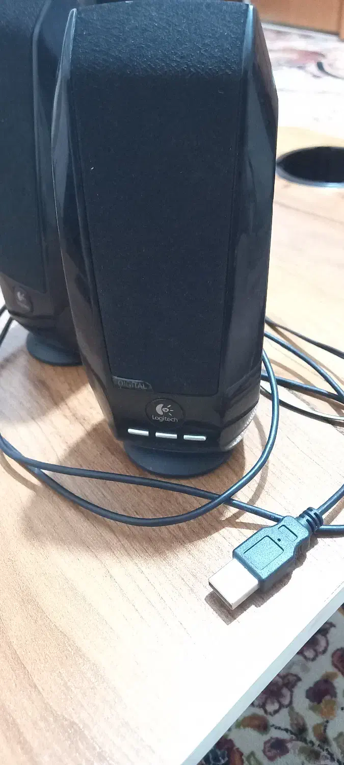 اسپیکر logitech x240 قدیمی|قطعات و لوازم جانبی رایانه|تهران, ایوانک|دیوار