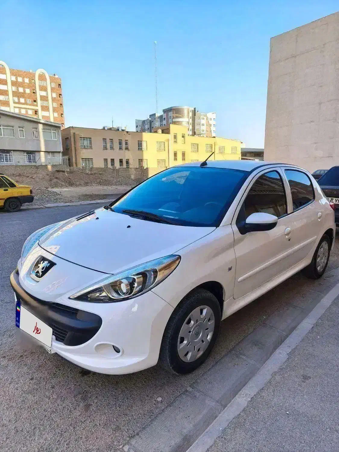 207 تمیز و بی رنگ|خودرو سواری و وانت|قم, عمار یاسر|دیوار