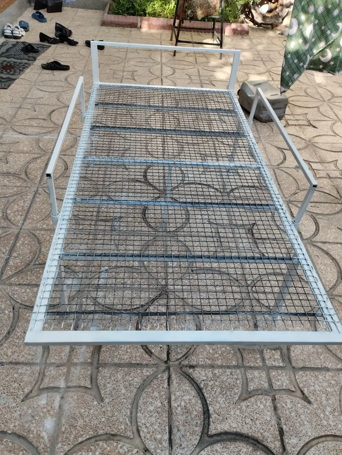 تخت فلزی|تخت و سرویس خواب|همدان, |دیوار