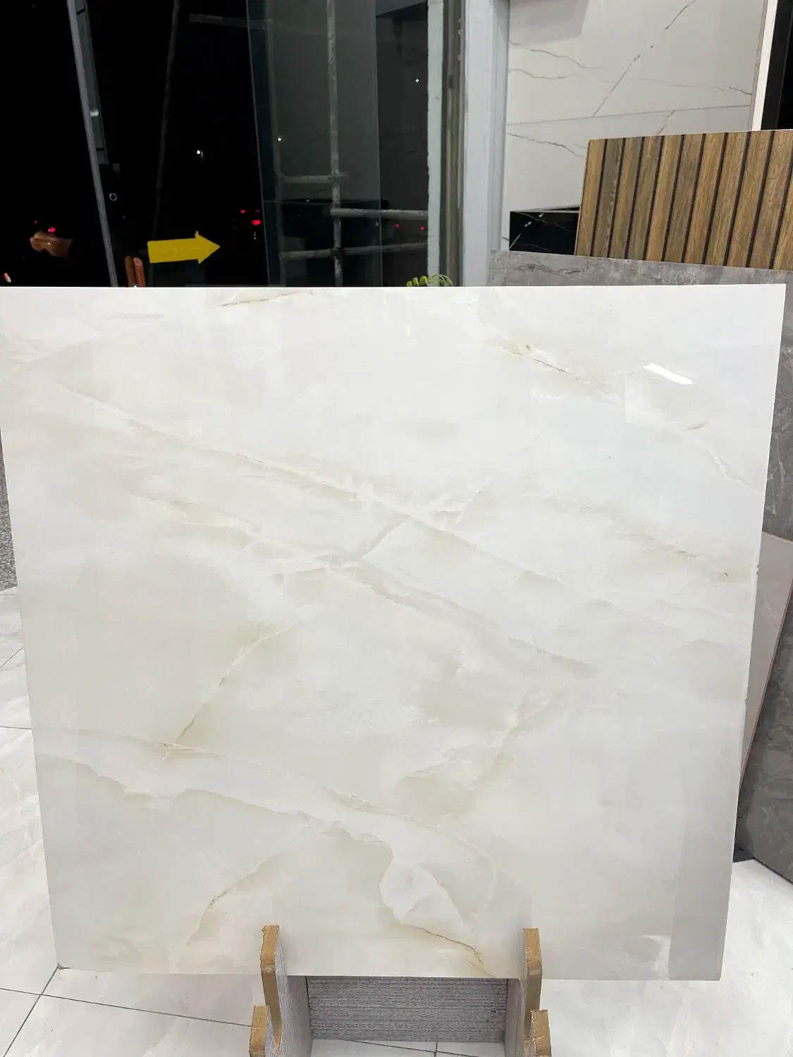 کاشی و سرامیک ۱۹۵ هزار تومان|مصالح و تجهیزات ساختمان|ساری, |دیوار