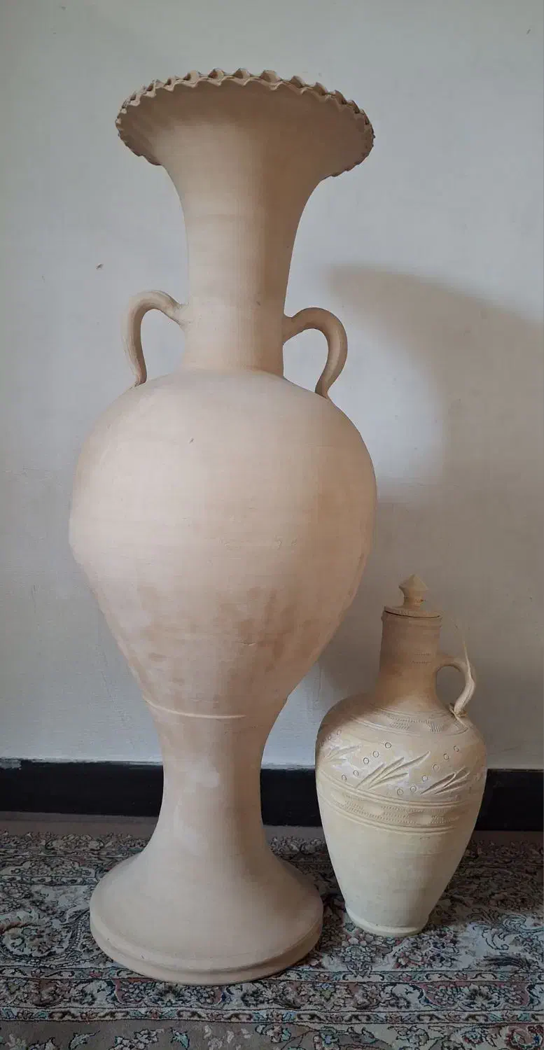 کوزه سفالی بزرگ و کوچک|کلکسیون اشیاء عتیقه|اصفهان, میرعماد|دیوار