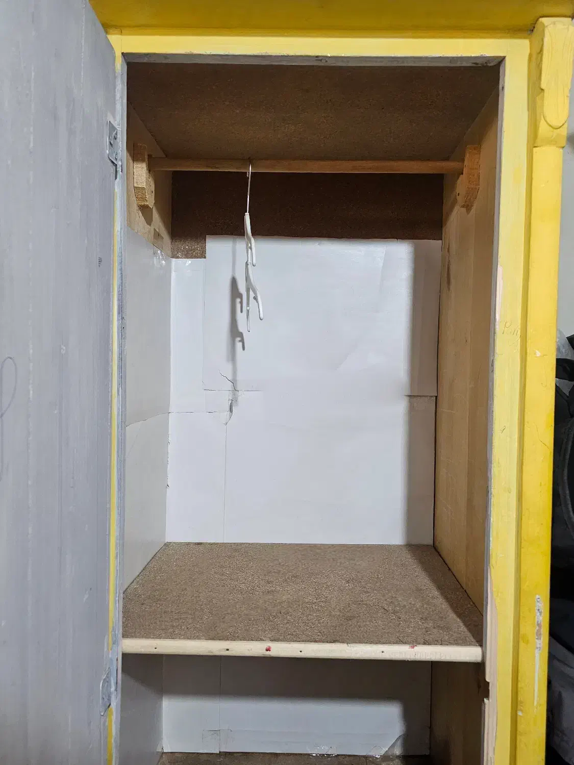 دو عدد کمد چوب گردو|جاکفشی، کمد، دراور|شیراز, باغ تخت|دیوار