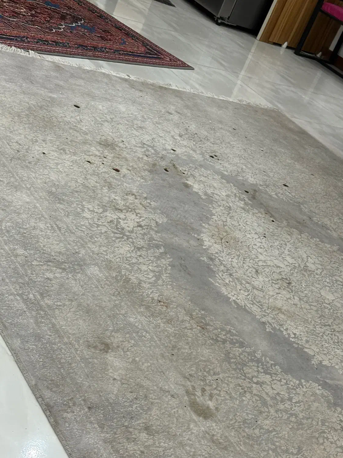 دو عدد فرش ۹ متری یکیش سوختگی داره که عکسشو گذاشتم|فرش|باقرشهر, |دیوار