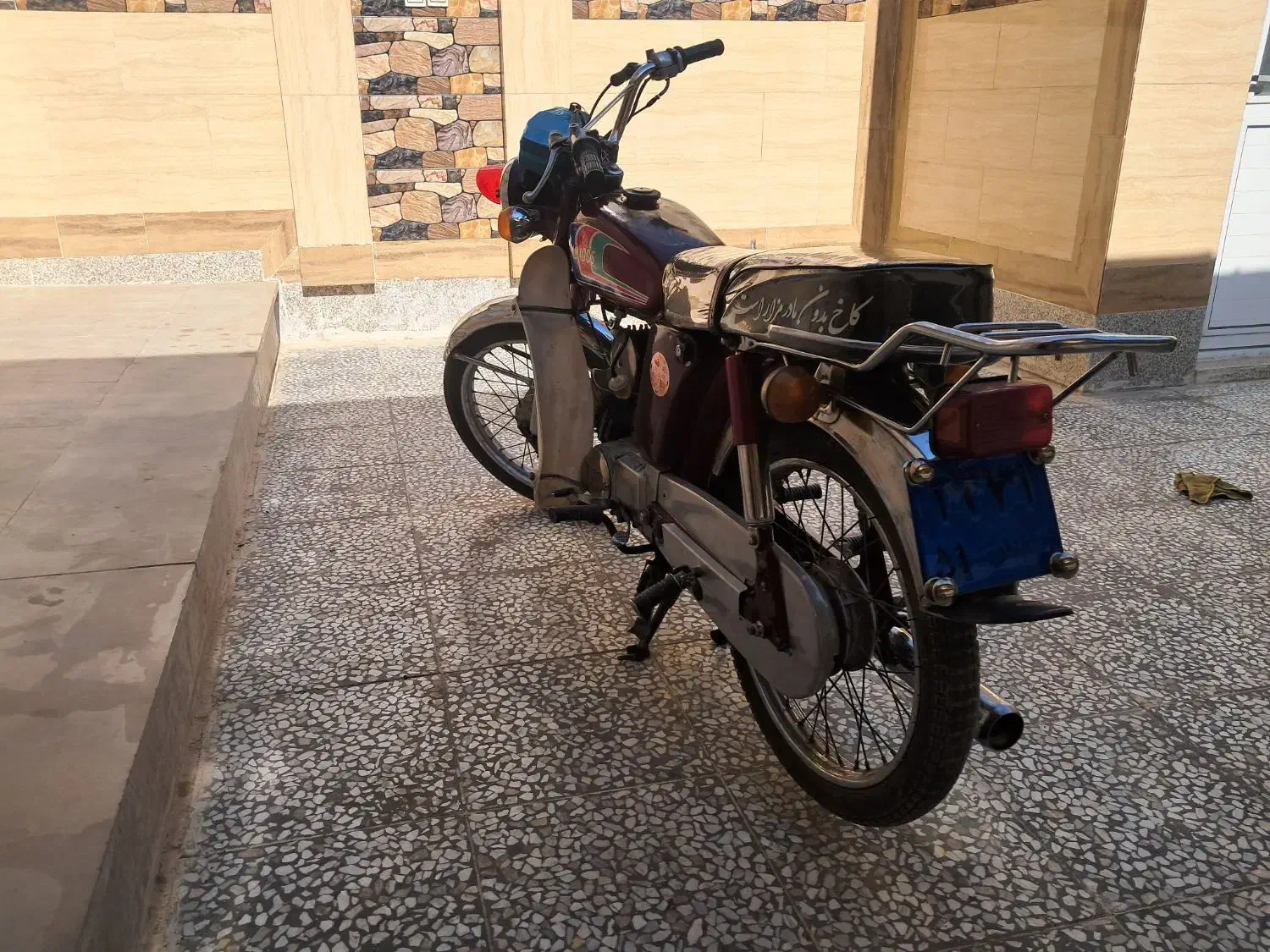 موتور وایدی ژاپن مدل ۷۷ بی نظیر|موتورسیکلت|خمینی‌شهر, |دیوار