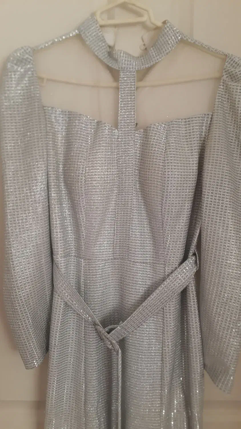 لباس مجلسی|لباس|گرگان, |دیوار