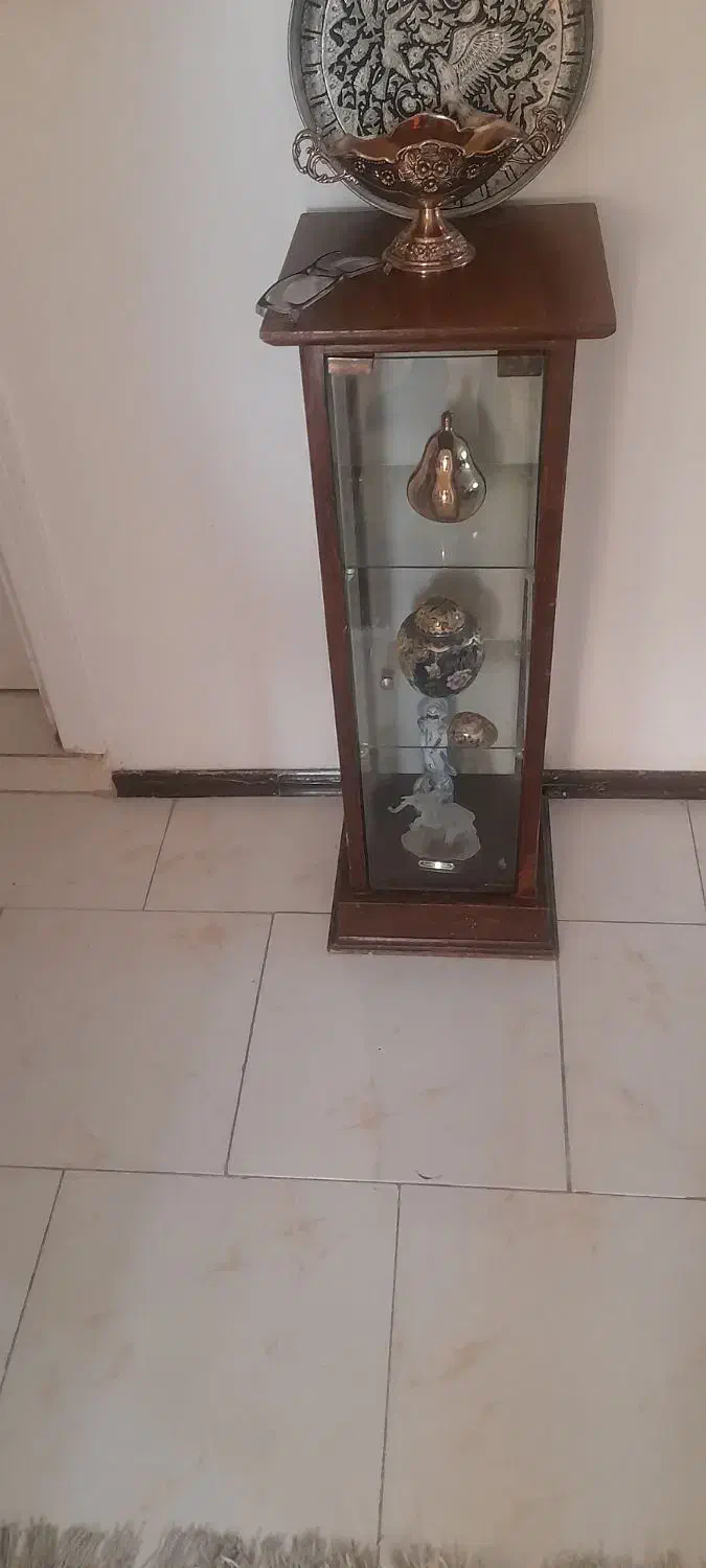 ویترین شیشه ای تمام چوب|بوفه، ویترین، کنسول|پردیس, فاز ۱۱|دیوار