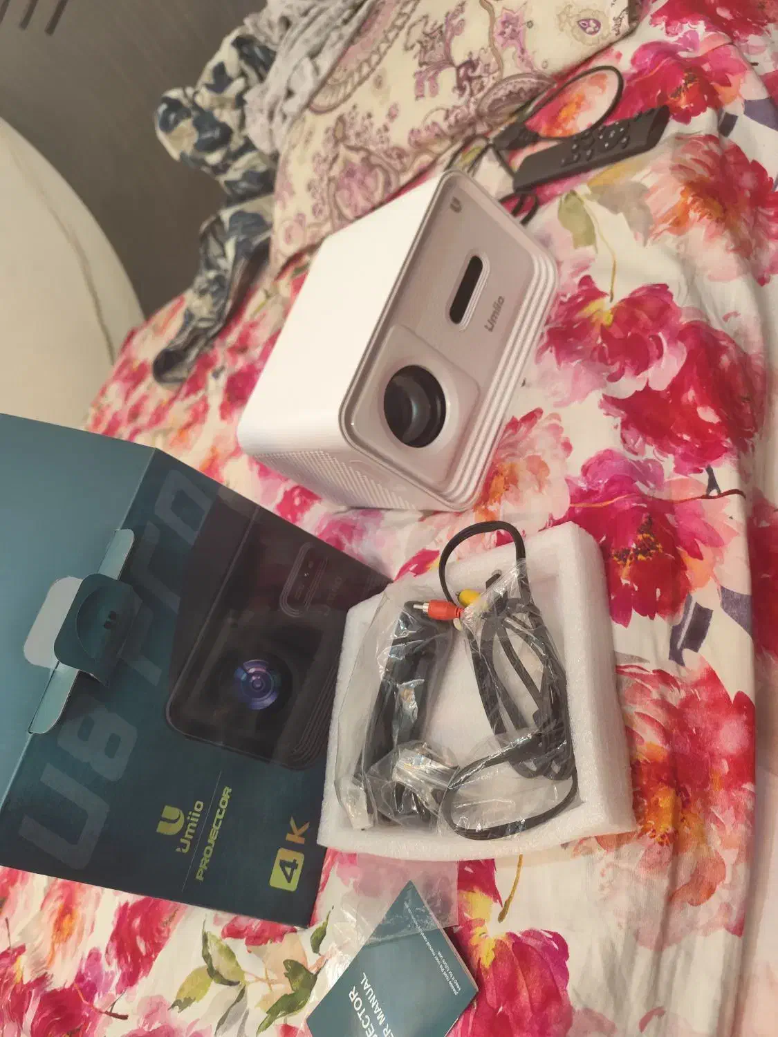 ویدیو پروژکتور مارک یومیو نمایش هوشمند سالم نو|تلویزیون و پروژکتور|شیراز, بریجستون|دیوار