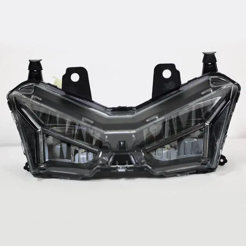 چراغ جلواصلی جی تی 200|قطعات یدکی و لوازم جانبی|رشت, گلباغ نماز|دیوار