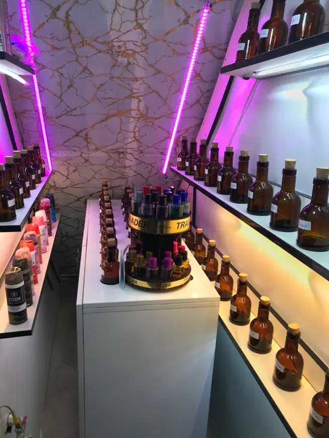 فروشنده نیمه وقت|استخدام بازاریابی و فروش|اسلام‌شهر, مطهری|دیوار