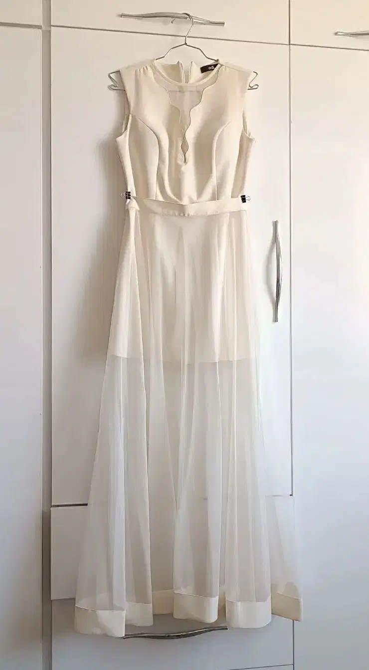 لباس عقد|لباس|قم, انسجام|دیوار