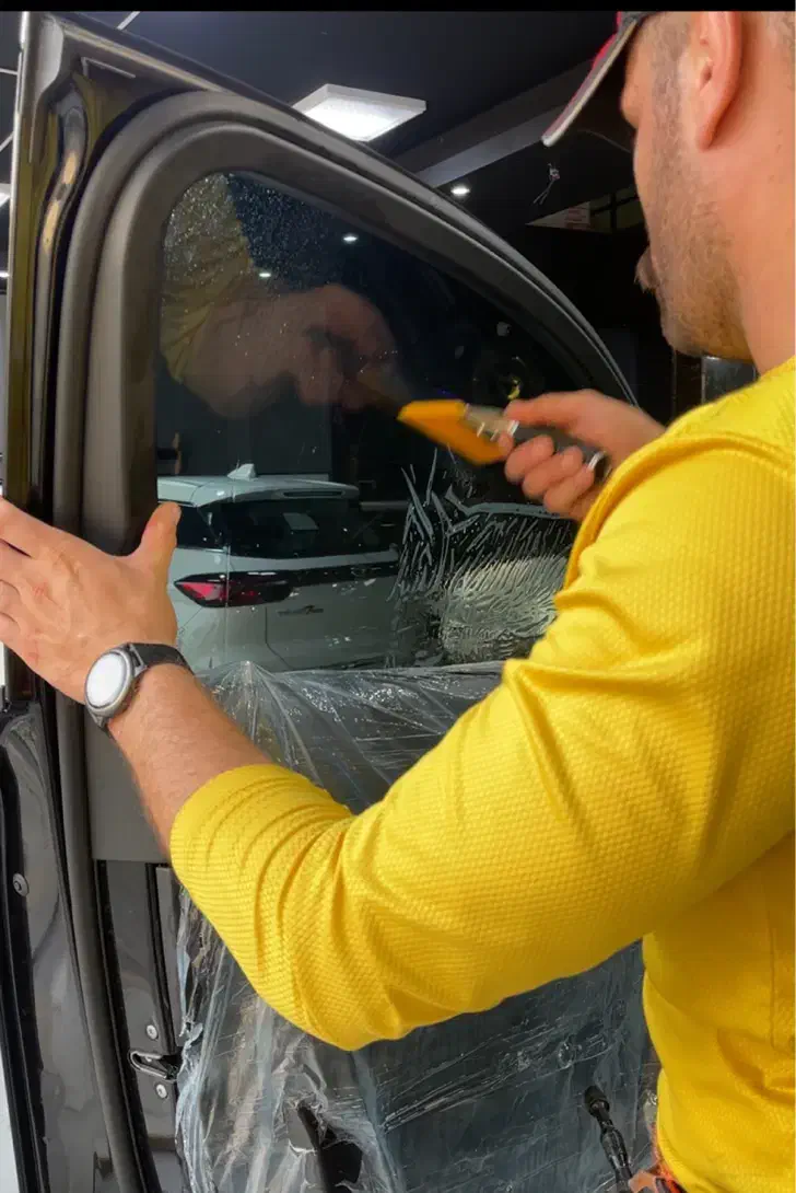 شیشه دودی نانوسرامیک در فضای بسته و ایزوله|خدمات موتور و ماشین|کرج, گوهردشت|دیوار