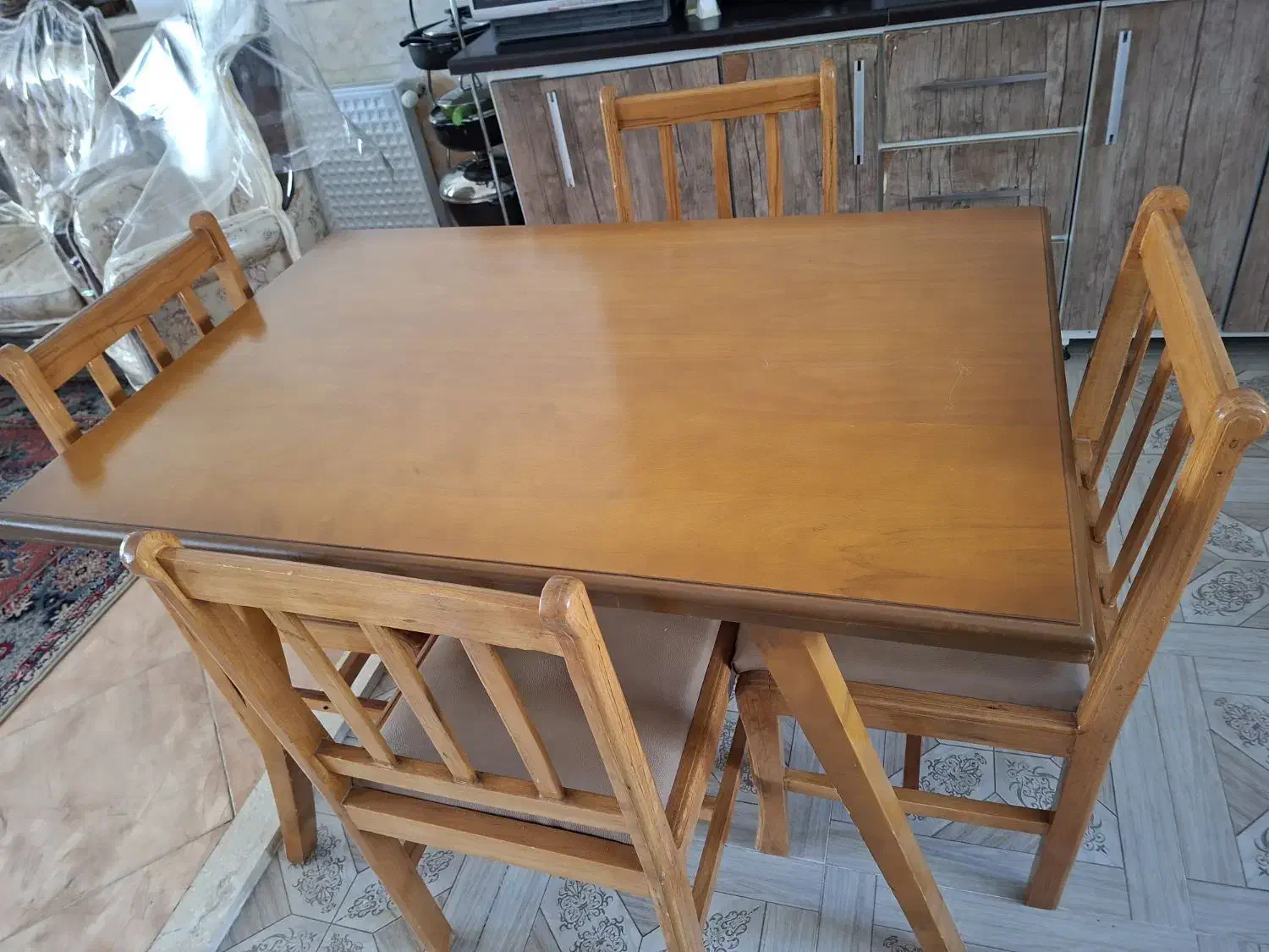 میز غذاخوری ۴ نفره با صندلی چوب راش|میز و صندلی غذاخوری|آباده, |دیوار