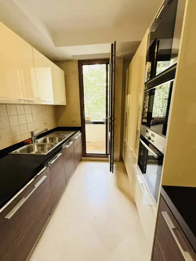 فرشته ۱۱۰متر مدرن