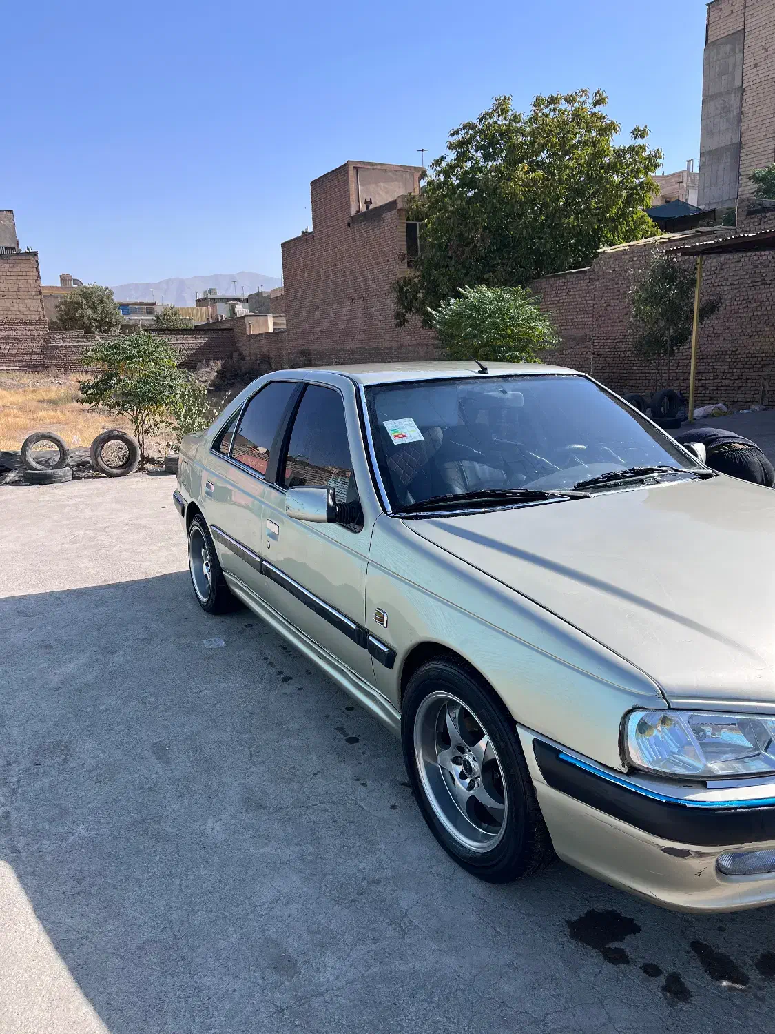 پژو پارس بژ ۸۱|خودرو سواری و وانت|نیشابور, شهرک قدس|دیوار