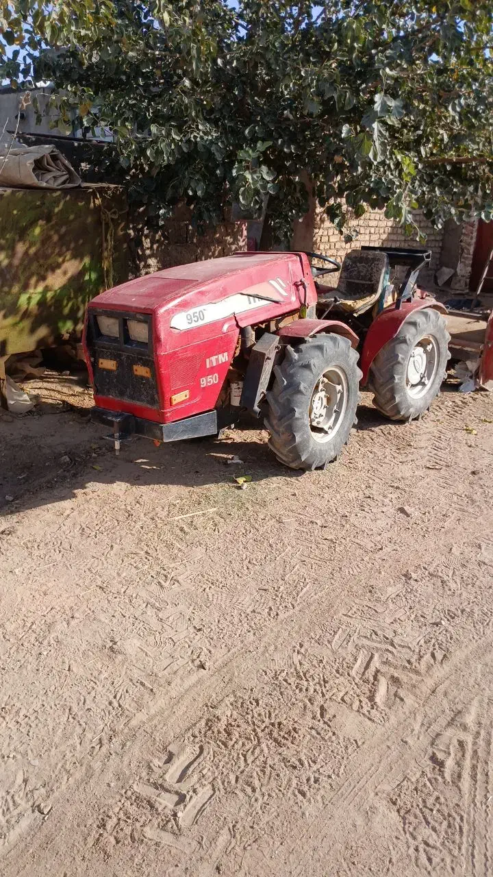 تراکتورکمرشکن باغی|خودرو سنگین|ملکآباد, |دیوار