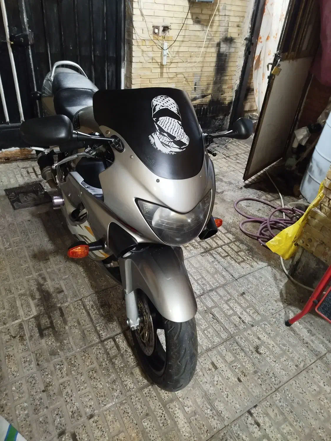 honda...cb|موتورسیکلت|شاهین‌شهر, مسکن مهر|دیوار