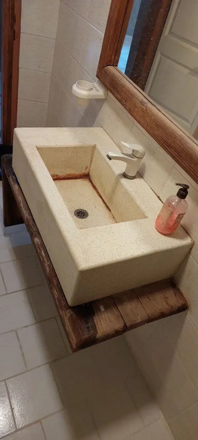 روشویی مدرن به همراه شیراهرمی و قاب|لوازم سرویس بهداشتی|رشت, یخسازی|دیوار