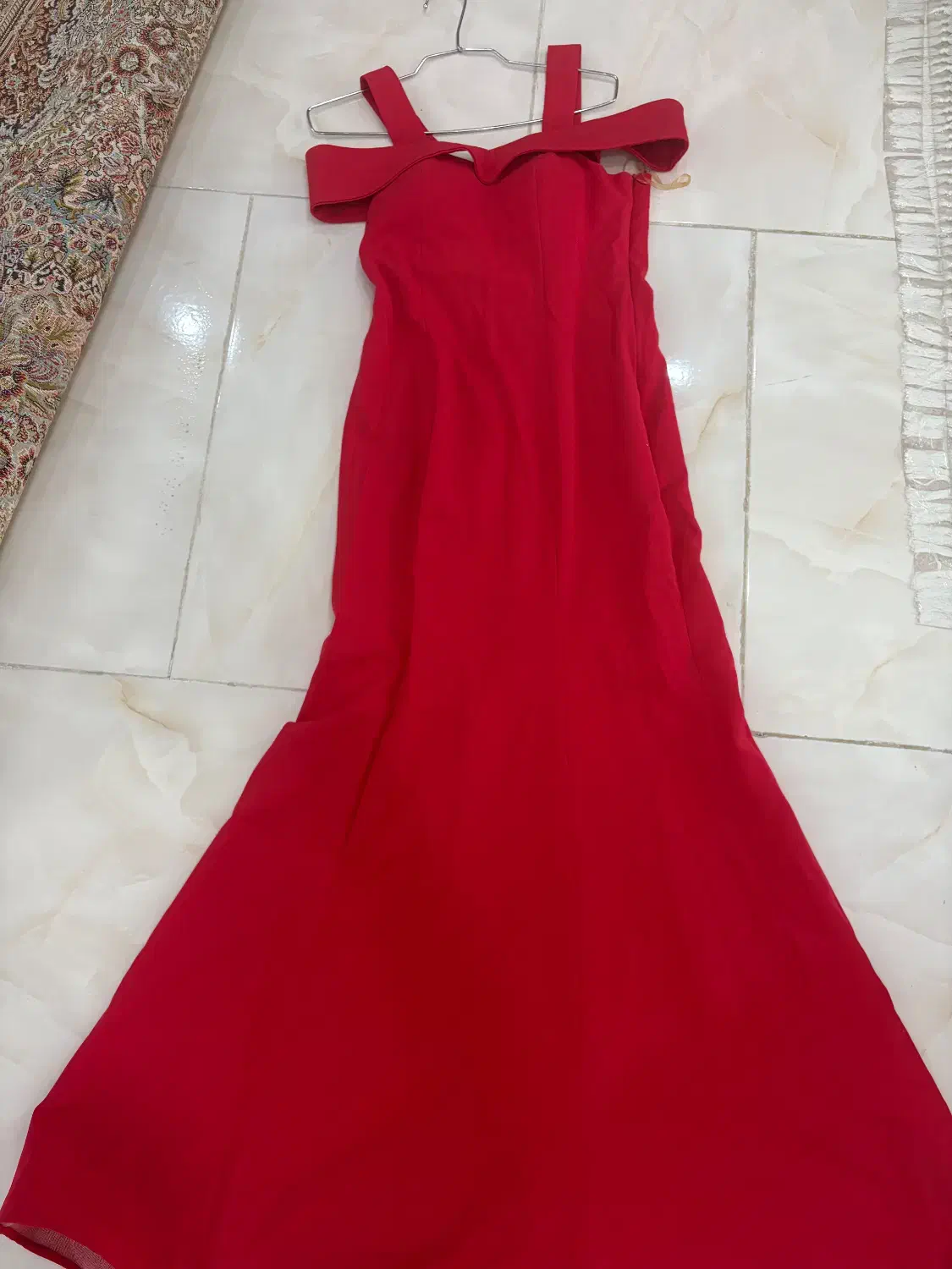 لباس مجلسی|لباس|تاکستان, |دیوار