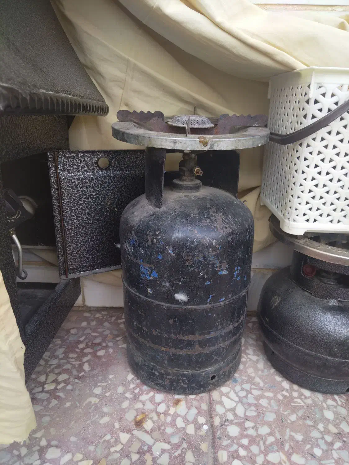 یک عدد پیک‌نیک بزرگ|اجاق گاز و لوازم برقی پخت‌وپز|ملایر, |دیوار