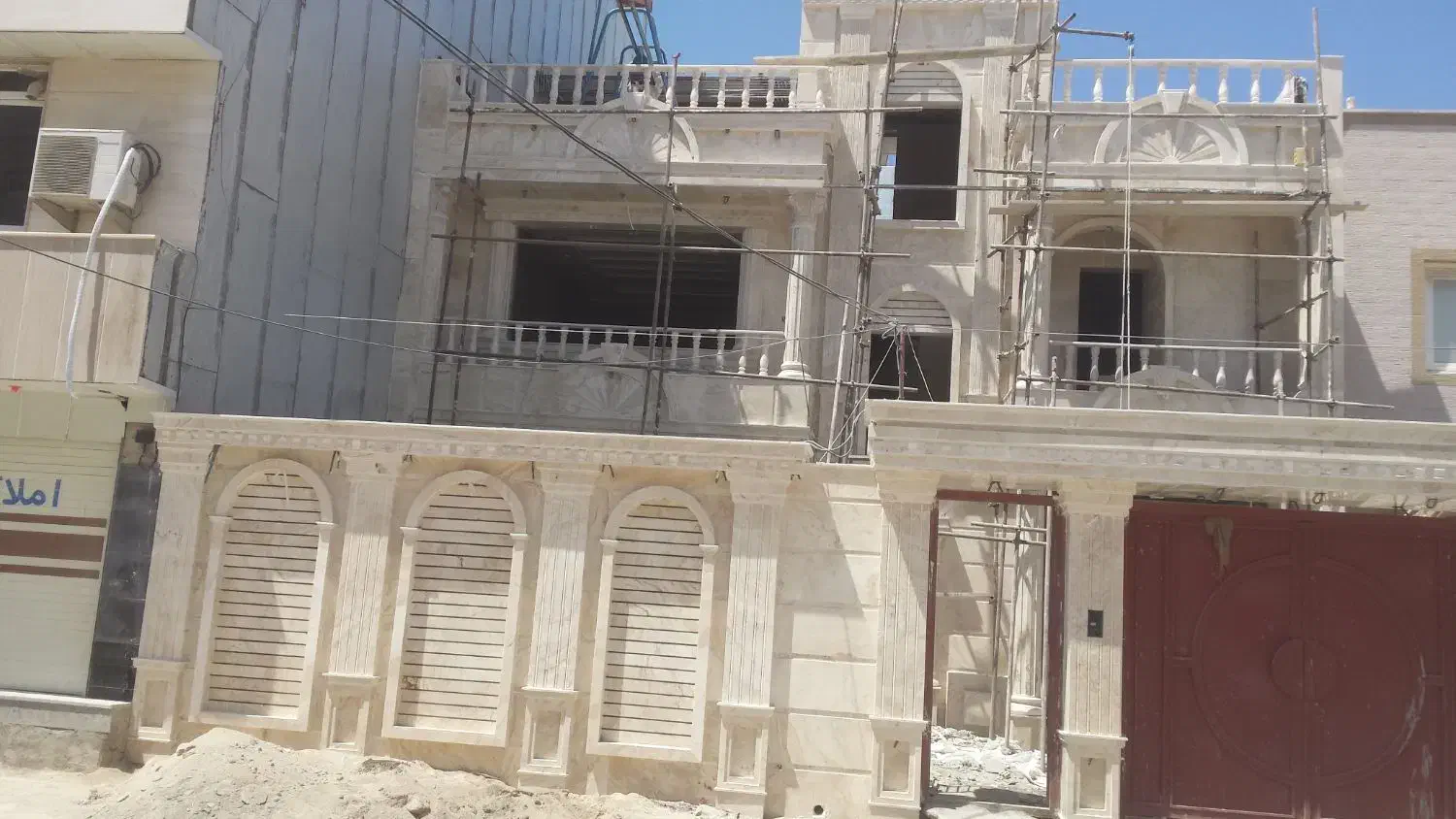 اجرای نمای رومی. ترکیبی کلاسیک مدرن|خدمات پیشه و مهارت|شهرکرد, |دیوار