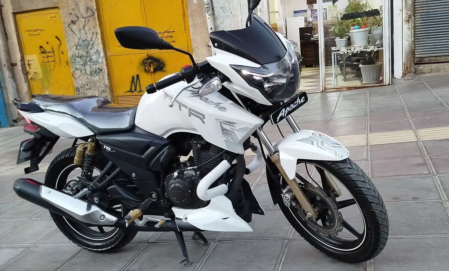 موتور آپاچی ۱۸۰|موتورسیکلت|بوکان, |دیوار