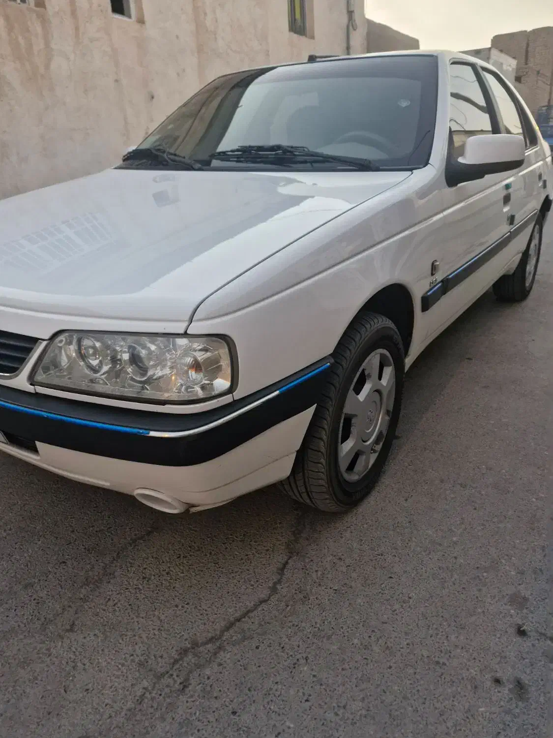 پژو۴۰۵|خودرو سواری و وانت|مرودشت, شهرک مهدیه|دیوار