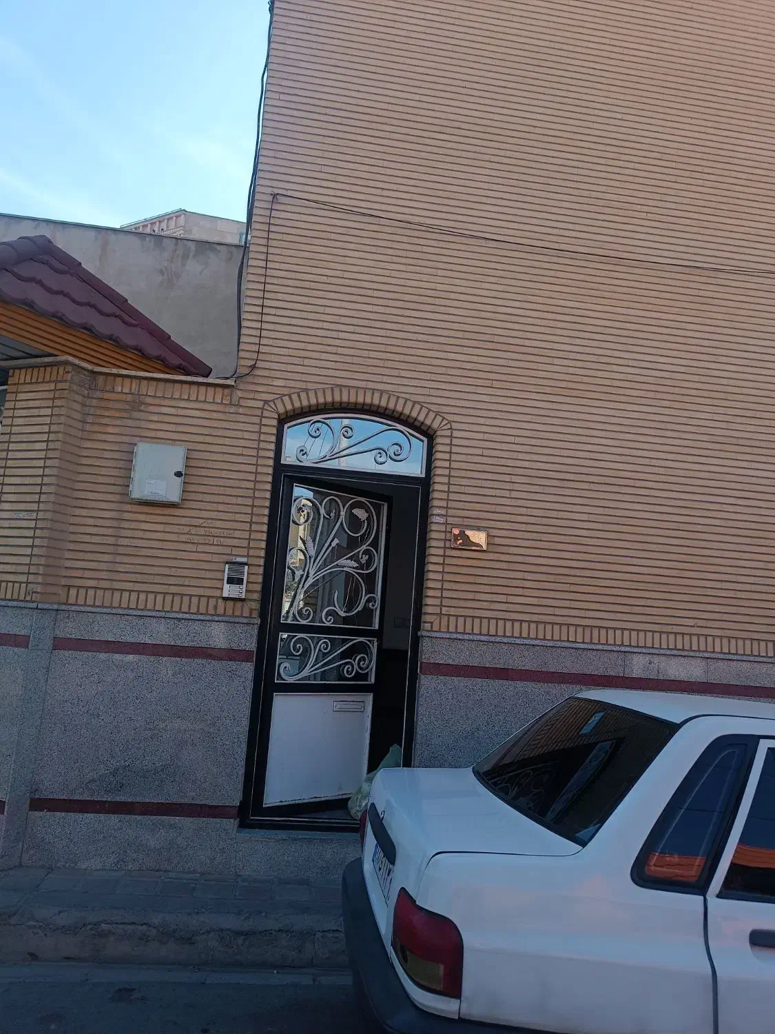 خانه سه طبقه تمیز|فروش خانه و ویلا|قم, هفت تیر|دیوار