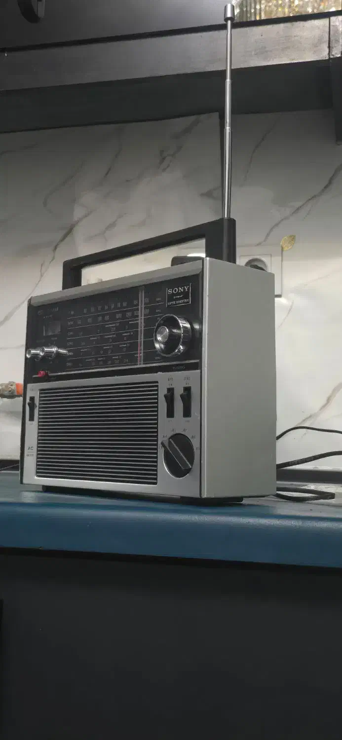 رادیو سونی|کلکسیون اشیاء عتیقه|بیرجند, |دیوار