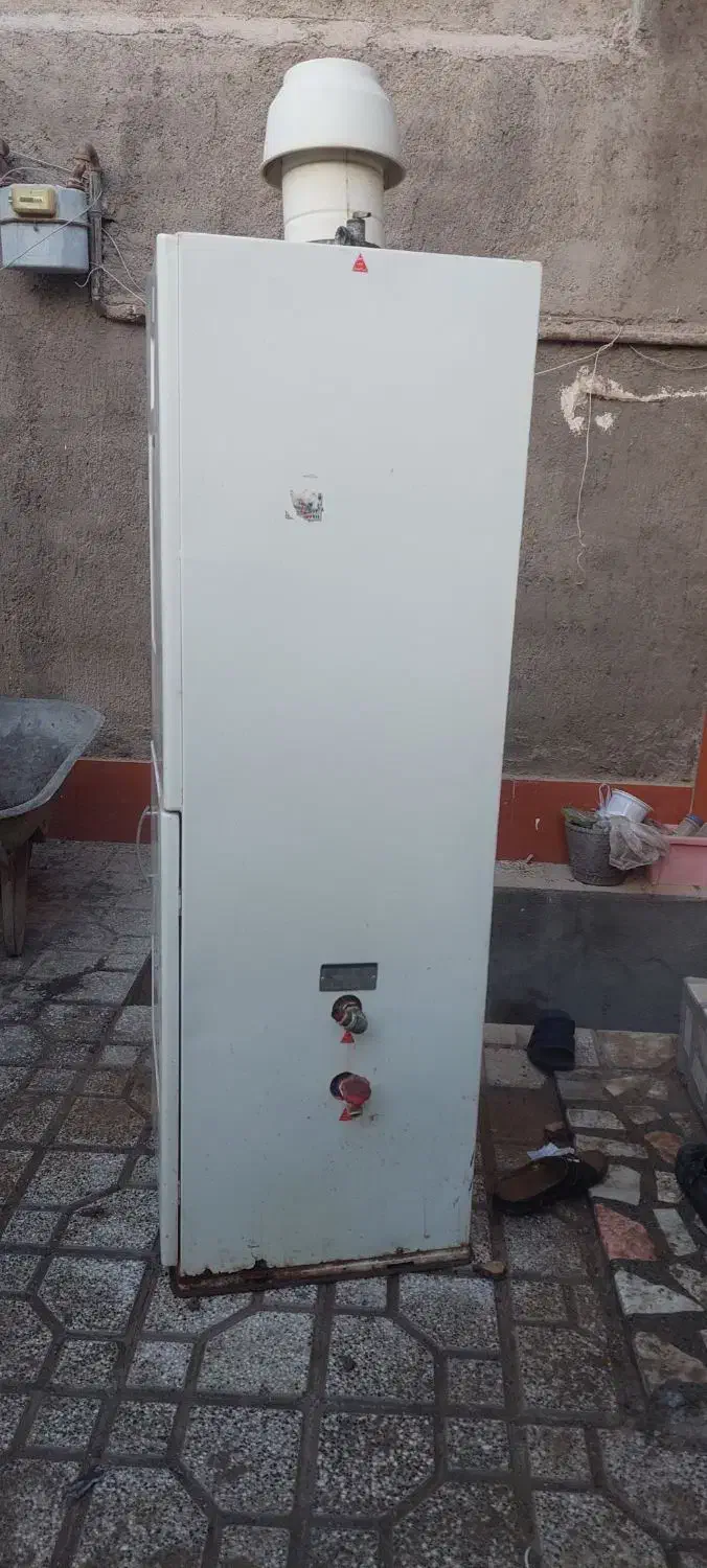 آب گرم کن یخچالی کاشمر|آبگرمکن، پکیج، شوفاژ|کاشمر, |دیوار