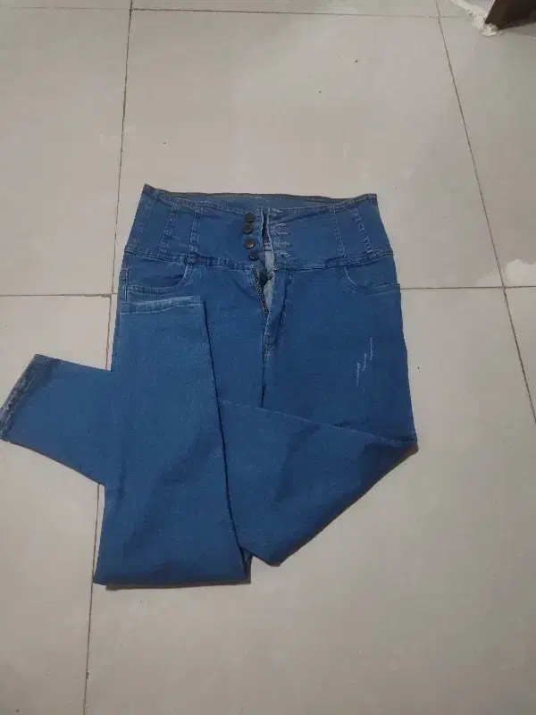 پوشاک|لباس|بیرجند, |دیوار