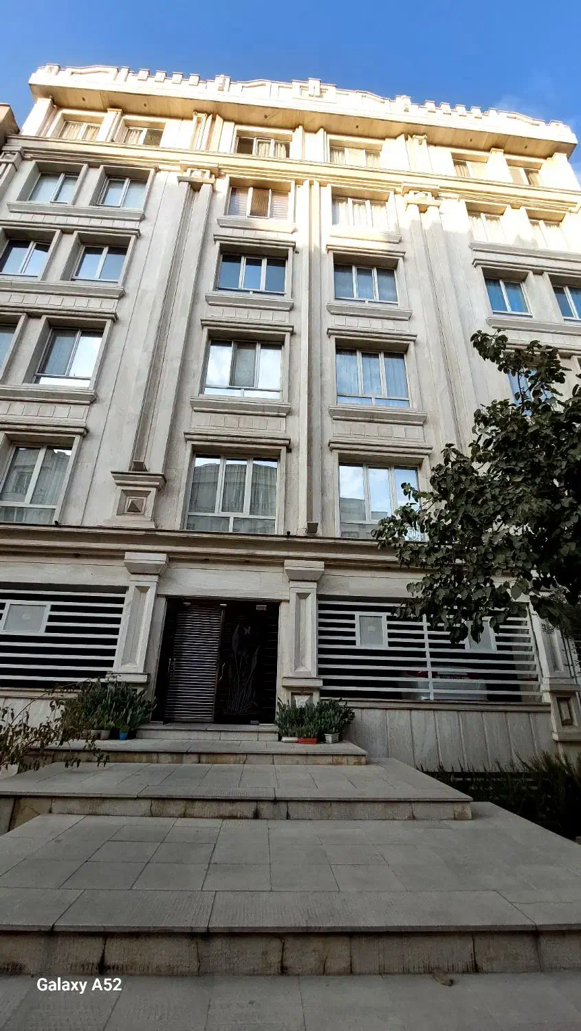 80متر تخلیه پونک اشرفی گلزار رهن  قابل تبدیل