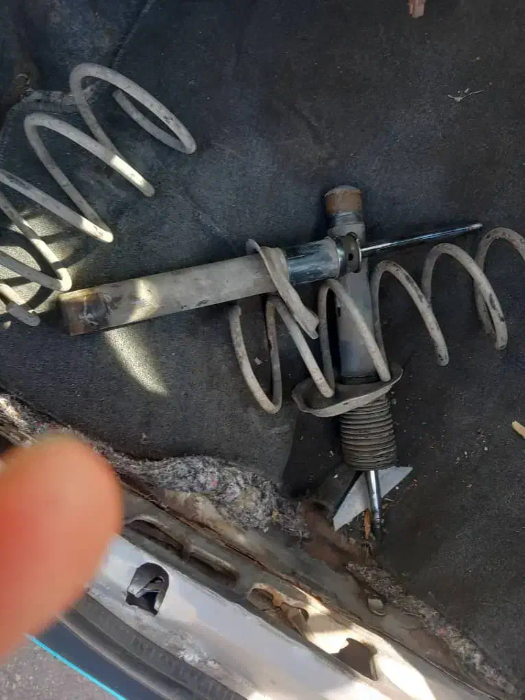 فروش یک جفت کمک جلو پژو فابریک|قطعات یدکی و لوازم جانبی|اردبیل, |دیوار