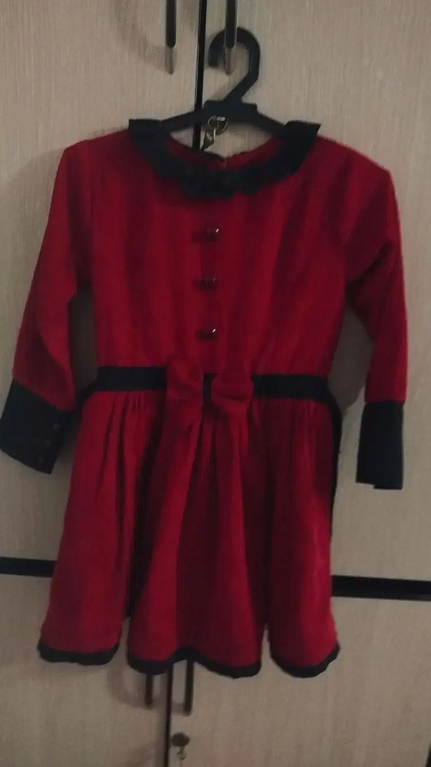 لباس|لباس|گالیکش, |دیوار