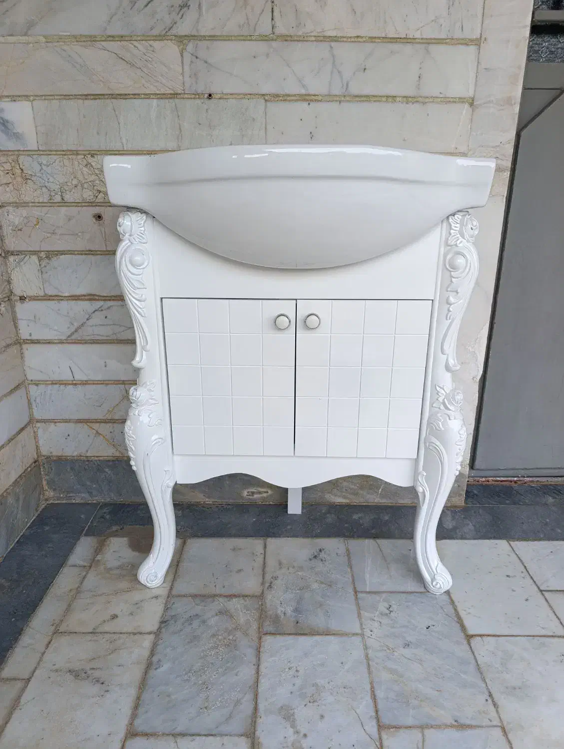 روشویی کابینتی به تعداد زیاد|لوازم سرویس بهداشتی|آق قلا, |دیوار