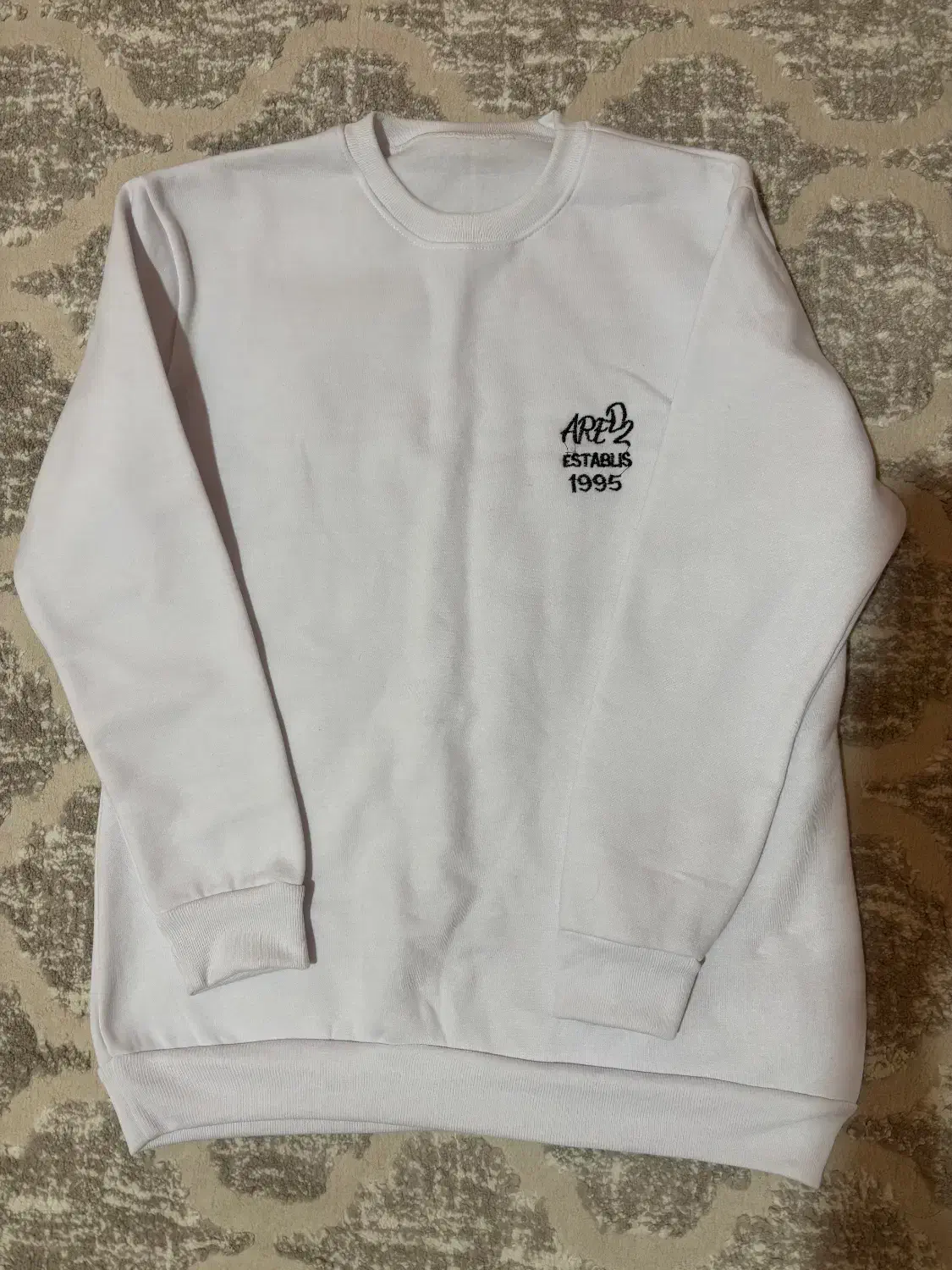 دورس سفید|لباس|نیشابور, کوی یغما|دیوار