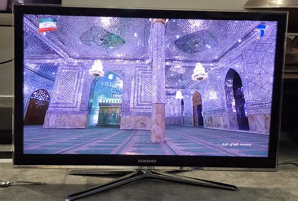 تلویزیون LED سامسونگ اصل ۴۰ اینچ|تلویزیون و پروژکتور|تهران, قزل قلعه|دیوار
