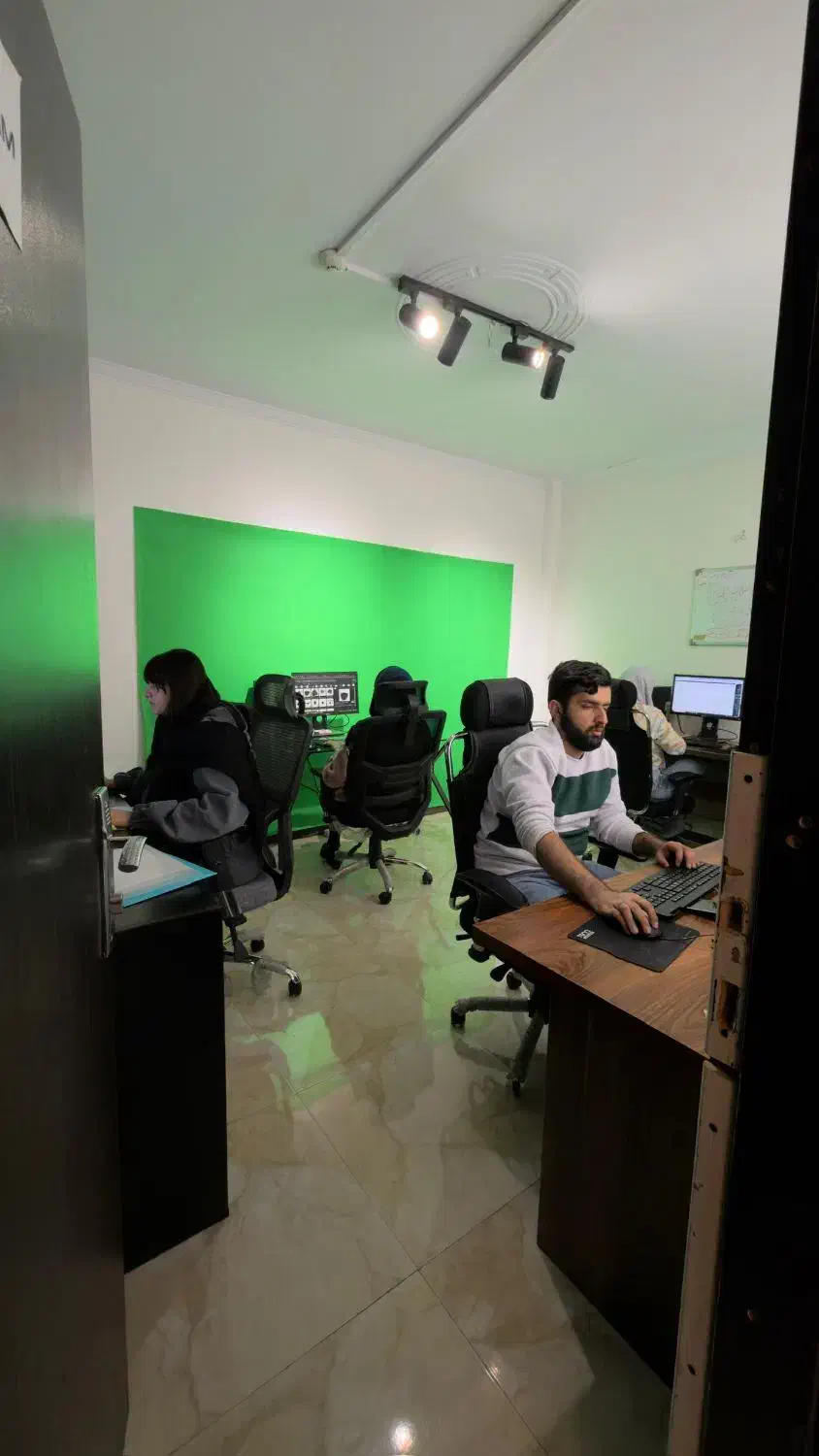 استخدام|استخدام بازاریابی و فروش|تهران, بهارستان|دیوار