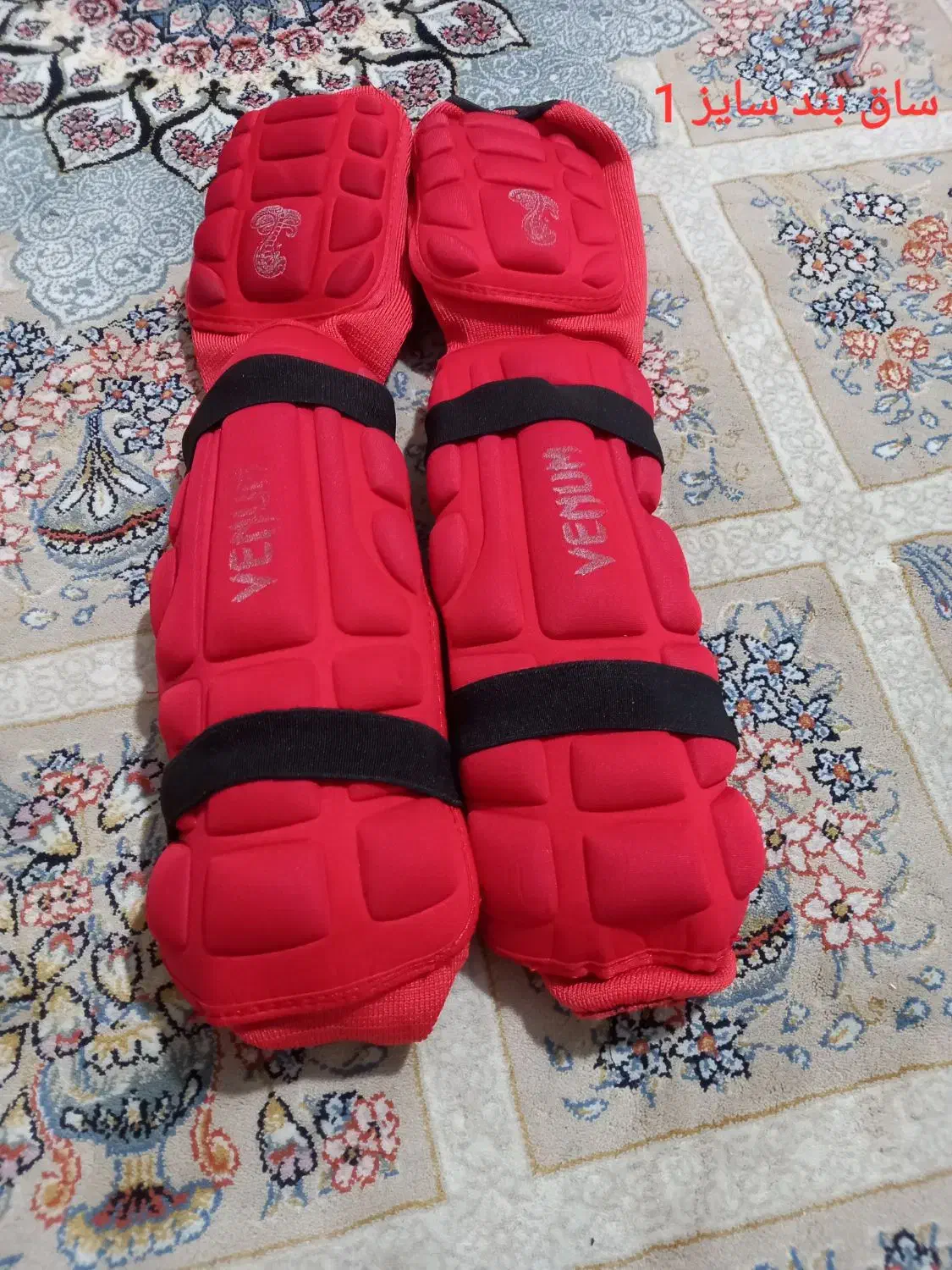 تعدادی وسایل بوکس کیک بوکس MMA|تجهیزات ورزشی|تهران, هفده شهریور|دیوار