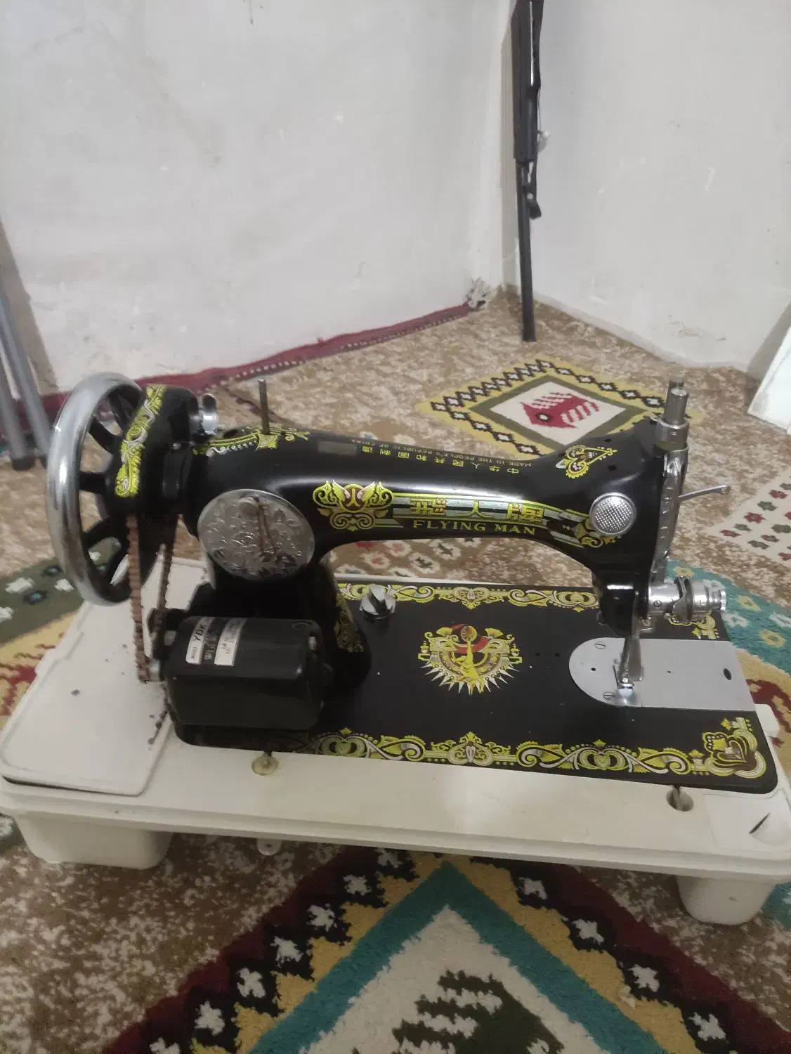 فروش چرخ خیاطی فلایینگ من برقی|چرخ خیاطی و ریسندگی|جهرم, |دیوار