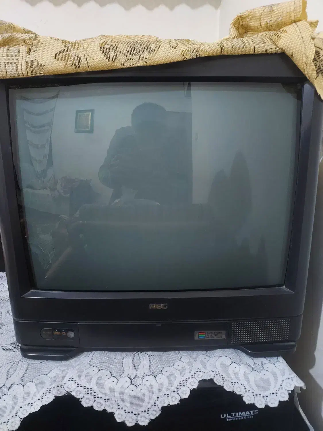 تلویزیون ۲۱ اینچ|تلویزیون و پروژکتور|کرمان, |دیوار