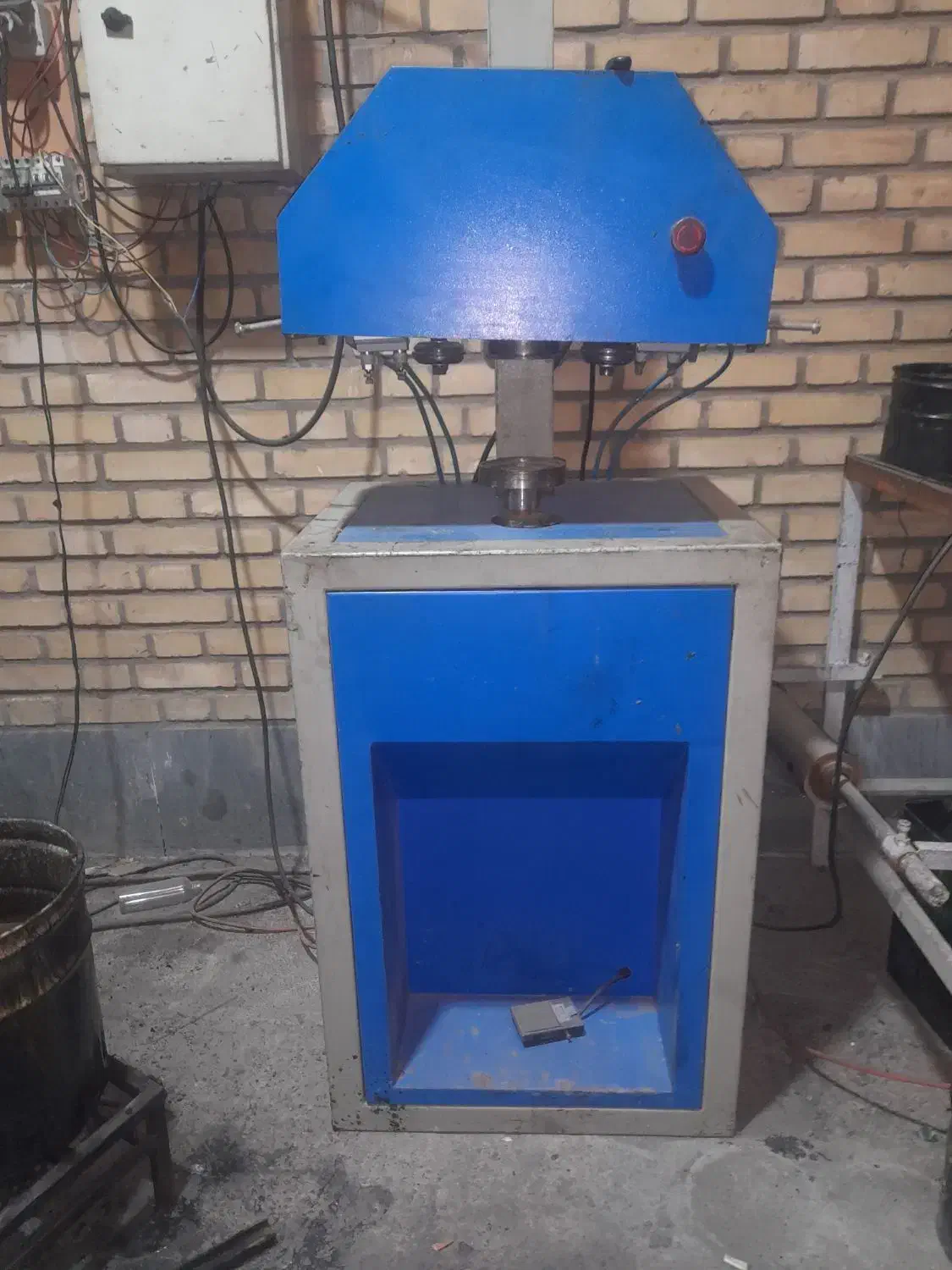 دستگاه درب بند قوطی کنسروی اتومات|ماشین‌آلات صنعتی|قدس, شهر‌قدس|دیوار