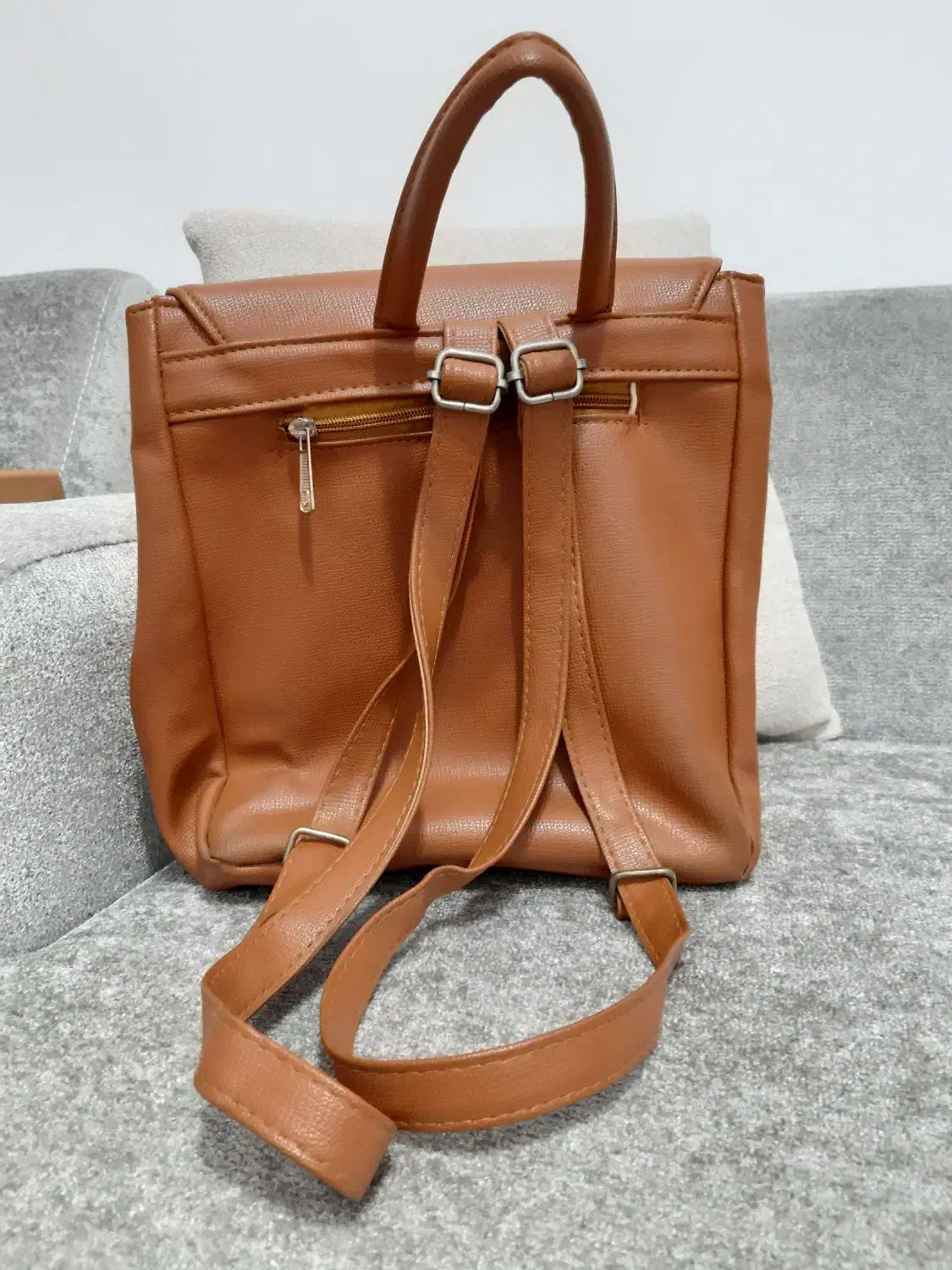 کیف|کیف، کفش، کمربند|آستانه اشرفیه, |دیوار