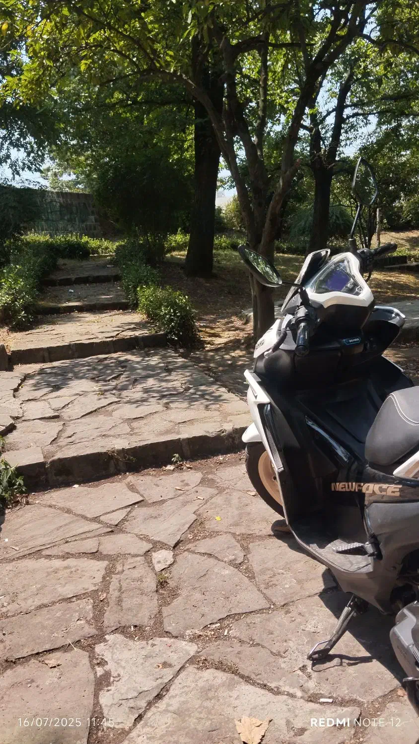 موتور آیروکس|موتورسیکلت|لاهیجان, کوی آزادگان|دیوار