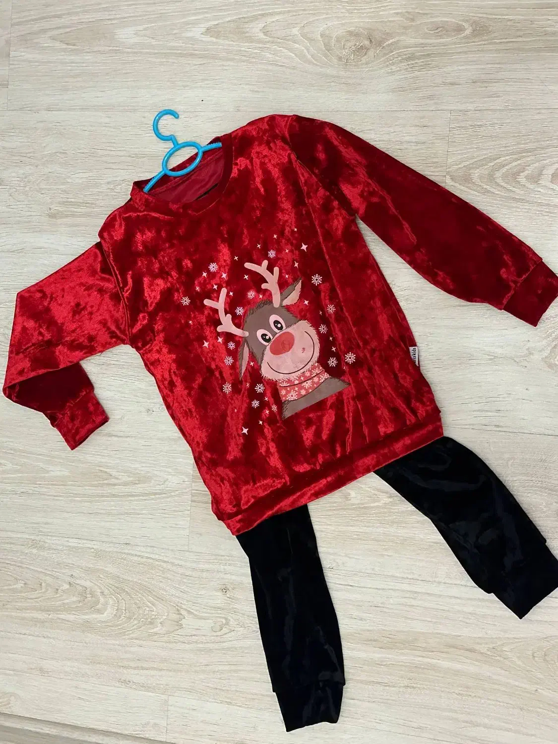 بلوز وشلوار مخمل بچگانه|کفش و لباس بچه|اردبیل, |دیوار