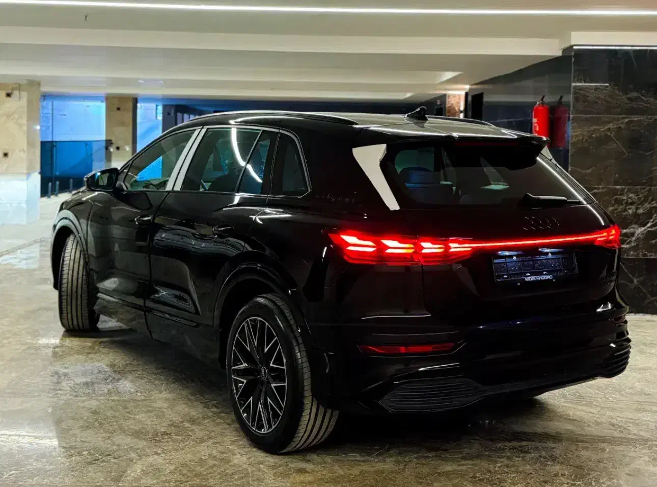 آئودی Q5 تیپ 5 بلک پکیج (Audi Q۵)|خودرو سواری و وانت|تهران, زعفرانیه|دیوار