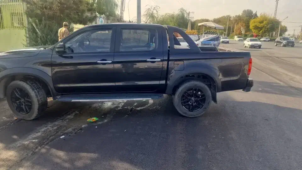 کی ام سی t8|خودرو سواری و وانت|ارومیه, |دیوار